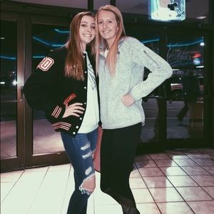 Meet your Posher, Mallory